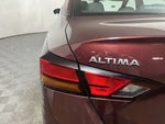 2024 Altima Thumbnail 11