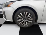 2024 Altima Thumbnail 14