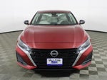 2025 Altima Thumbnail 2