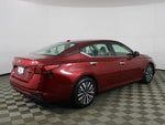 2025 Altima Thumbnail 5