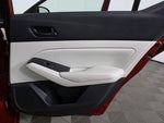 2025 Altima Thumbnail 9
