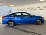 2025 Altima Thumbnail 20
