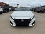 2025 Altima Thumbnail 3