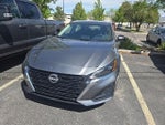 2025 Altima Thumbnail 2
