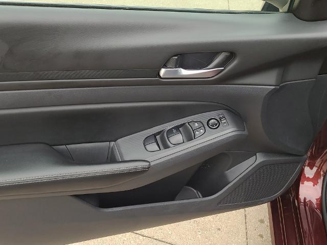2025 Nissan Altima - $18,904
