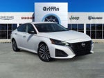 2025 Altima Thumbnail 1