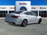 2025 Altima Thumbnail 4