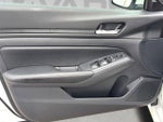 2025 Altima Thumbnail 20