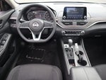 2025 Altima Thumbnail 15