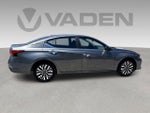 2025 Altima Thumbnail 23