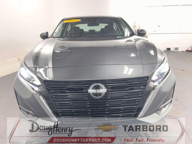 2025 Nissan Altima 2.5 SV — photo 1 of 12