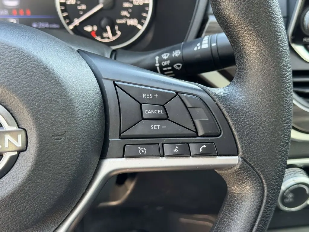 2023 Nissan Altima - $18,998