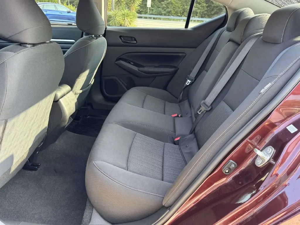 2023 Nissan Altima - $18,998