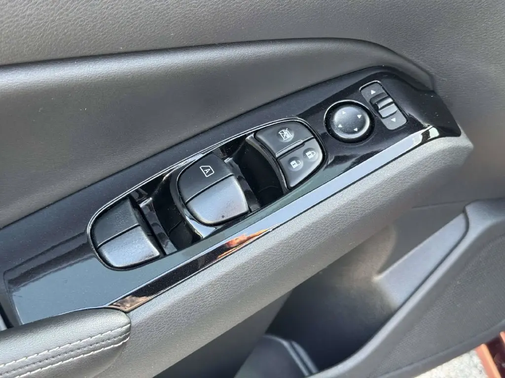 2023 Nissan Altima - $18,998