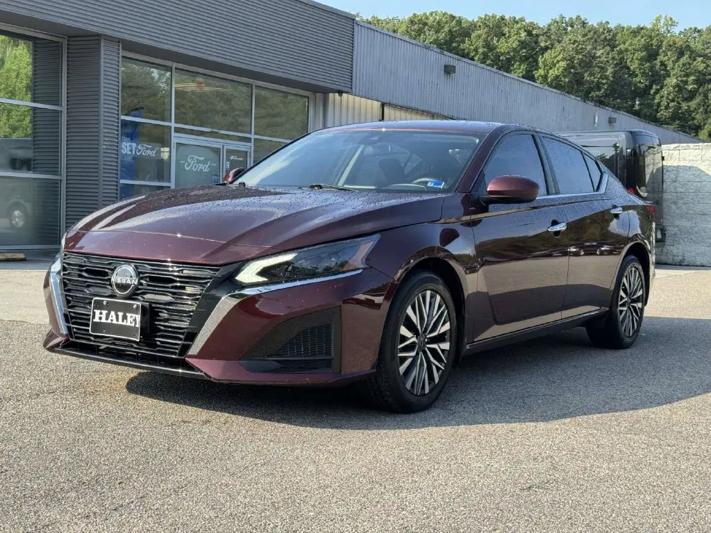 2023 Nissan Altima - $18,998