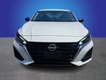 2025 Altima Thumbnail 2