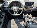 2025 Altima Thumbnail 11
