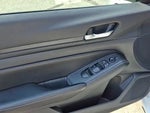 2025 Altima Thumbnail 12