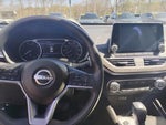 2025 Altima Thumbnail 5