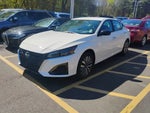 2025 Altima Thumbnail 7
