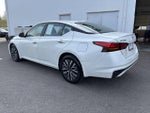 2024 Altima Thumbnail 4