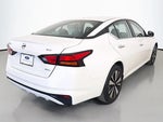 2022 Altima Thumbnail 7