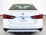 2022 Altima Thumbnail 9