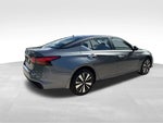 2022 Altima Thumbnail 8