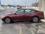 2023 Altima Thumbnail 8