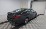 2024 Altima Thumbnail 4