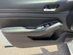2025 Altima Thumbnail 15