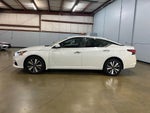 2022 Altima Thumbnail 2
