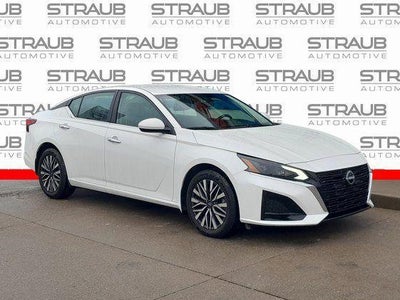 2023 Nissan Altima AWD 2.5 SV 4DR Sedan