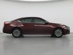 2023 Altima Thumbnail 7