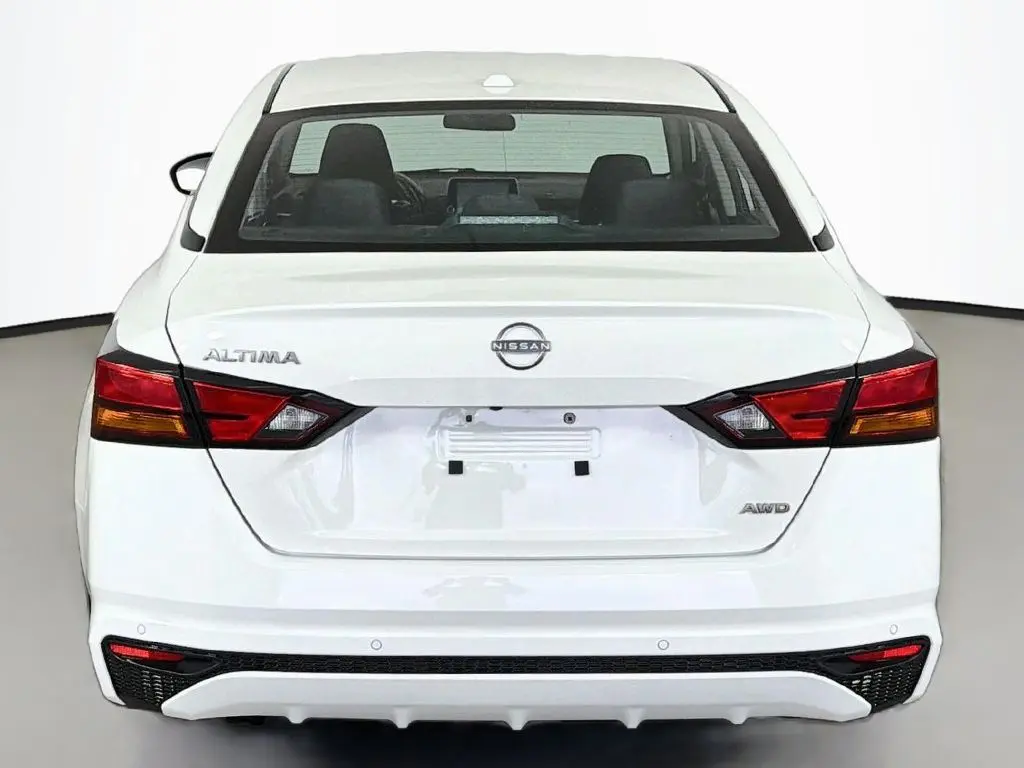 2025 Nissan Altima - $17,999