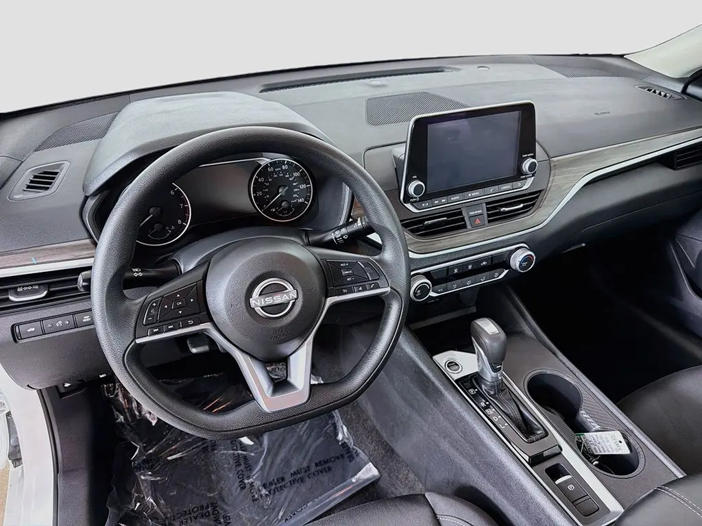 2025 Nissan Altima - $17,999