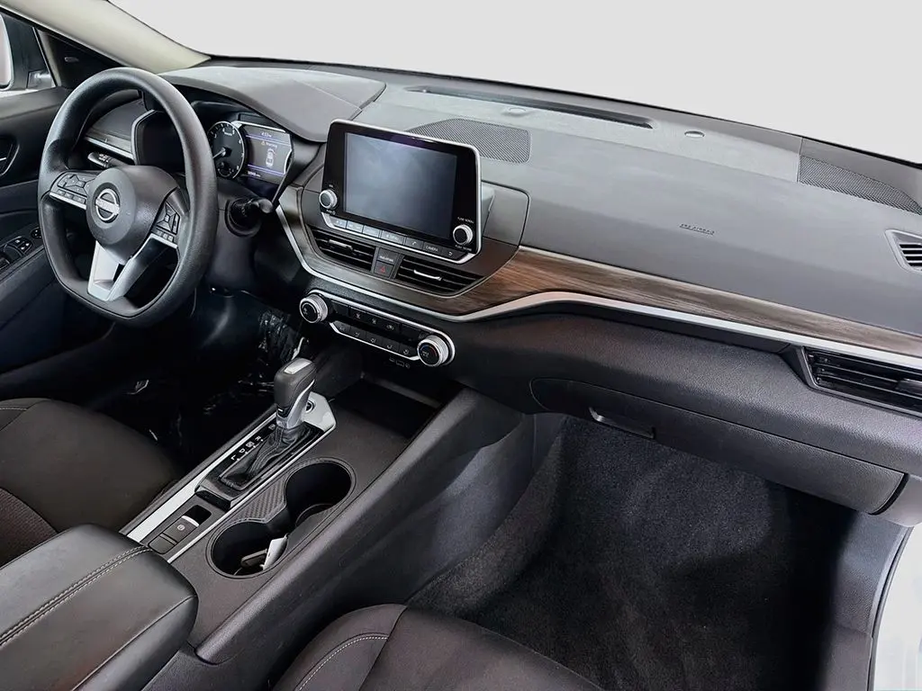 2025 Nissan Altima - $17,999