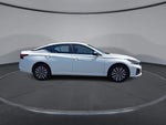 2026 Altima Thumbnail 9