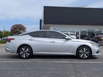 2021 Altima Thumbnail 4