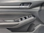2021 Altima Thumbnail 11