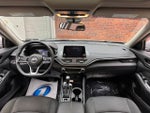 2022 Altima Thumbnail 14