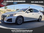 2023 Altima Thumbnail 1