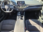 2023 Altima Thumbnail 14