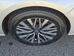 2023 Altima Thumbnail 21