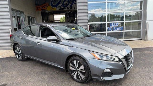 2022 Nissan Altima 2.5 SV