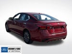 2023 Altima Thumbnail 4