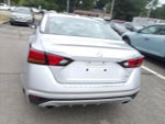 2022 Altima Thumbnail 6