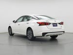2023 Altima Thumbnail 2