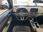 2024 Altima Thumbnail 2