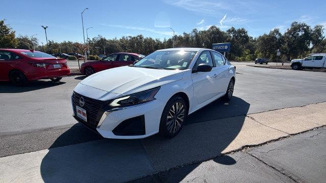 2025 Nissan Altima - $22,995